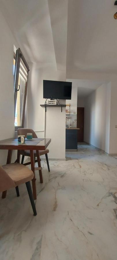 Atonika Apartments Bitola Exterior photo